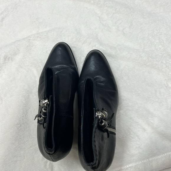 Stuart Weitzman Booties - Picture 6 of 7